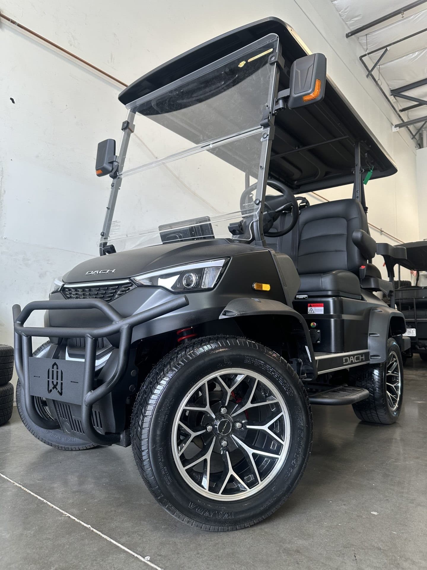 Dach Falcon Ultra golf cart | Ergon Golf Carts