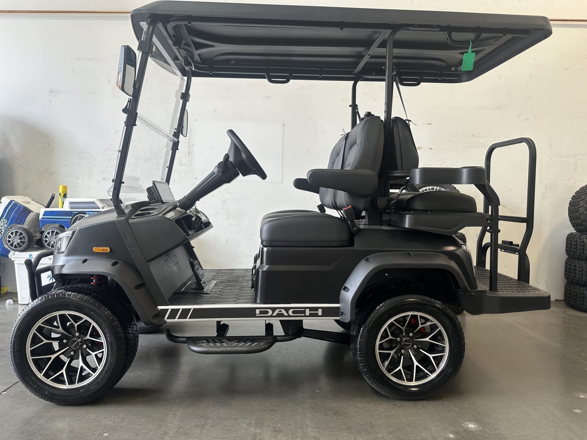Dach Falcon Ultra golf cart, view 2 | Ergon Golf Carts