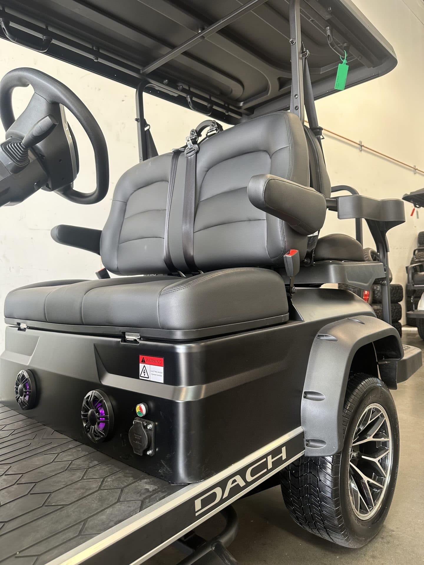 Dach Falcon Ultra golf cart, view 5 | Ergon Golf Carts