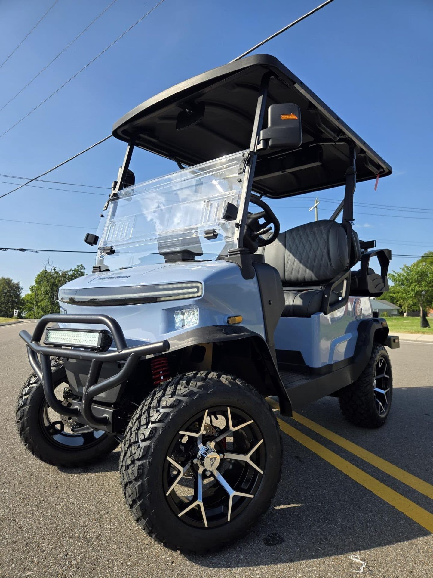 Denago EV Nomad XL golf cart | Ergon Golf Carts