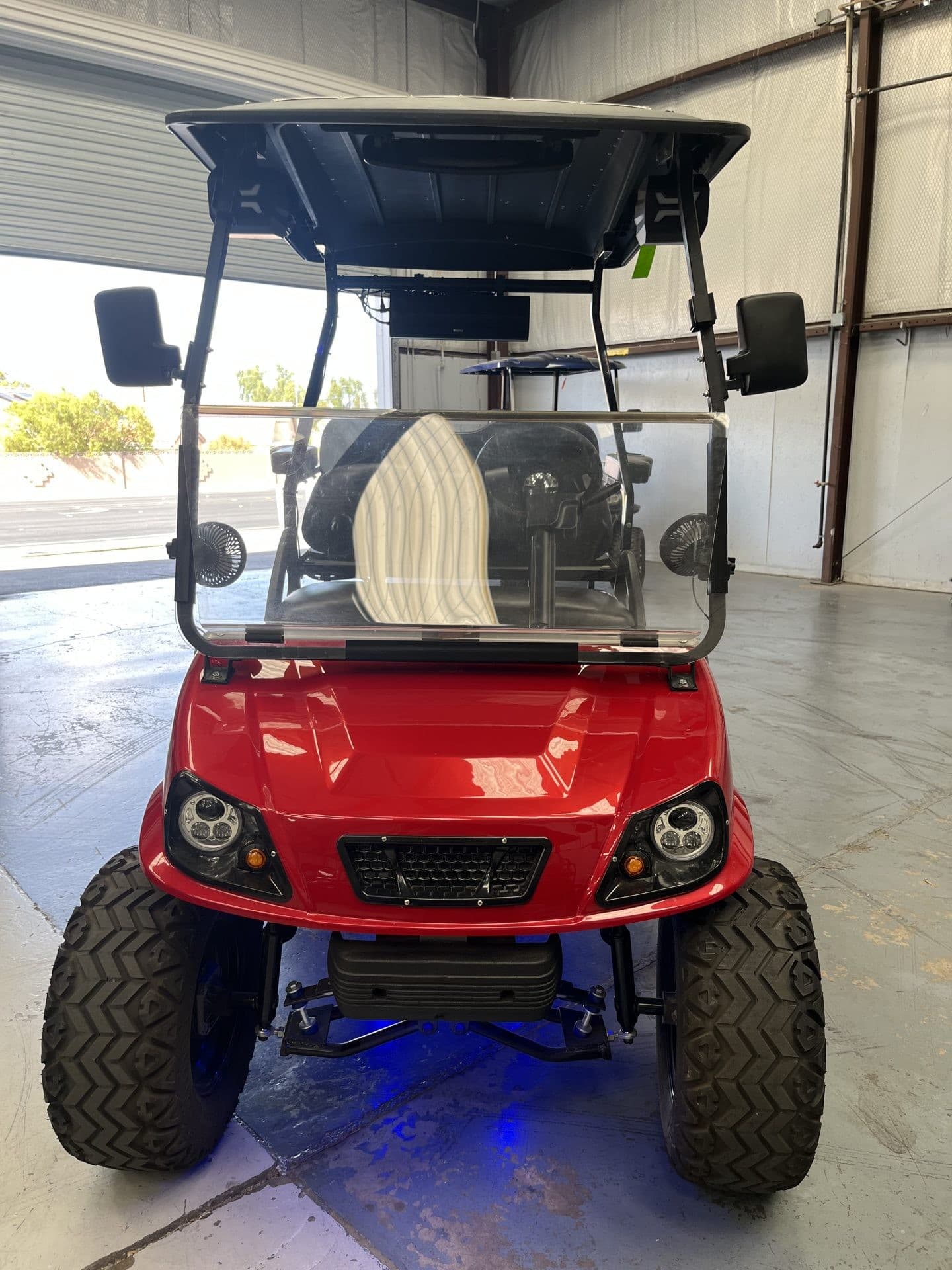 E-Z-GO RXV golf cart, view 2 | Ergon Golf Carts