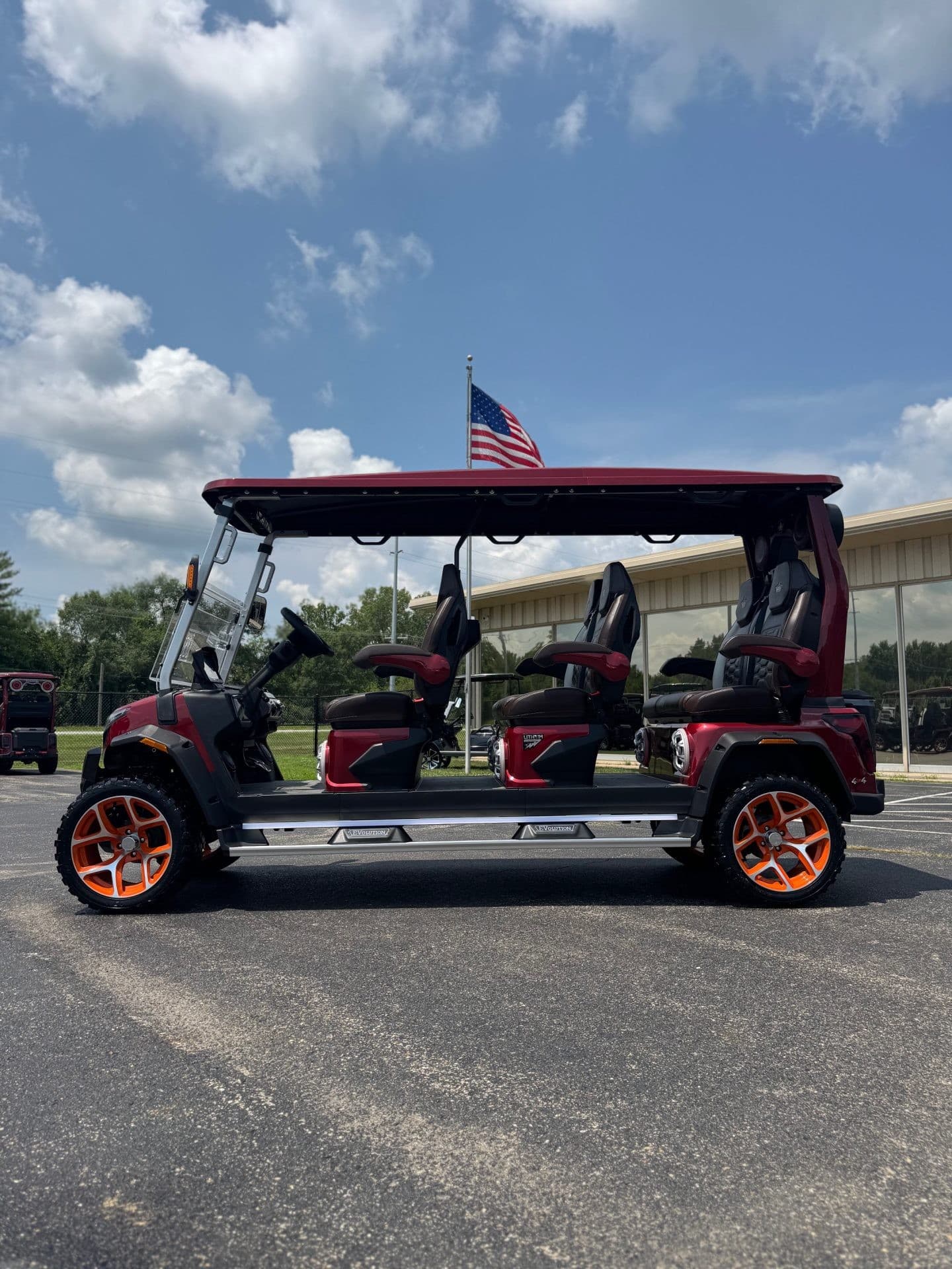 Evolution D6 golf cart, view 3 | Ergon Golf Carts