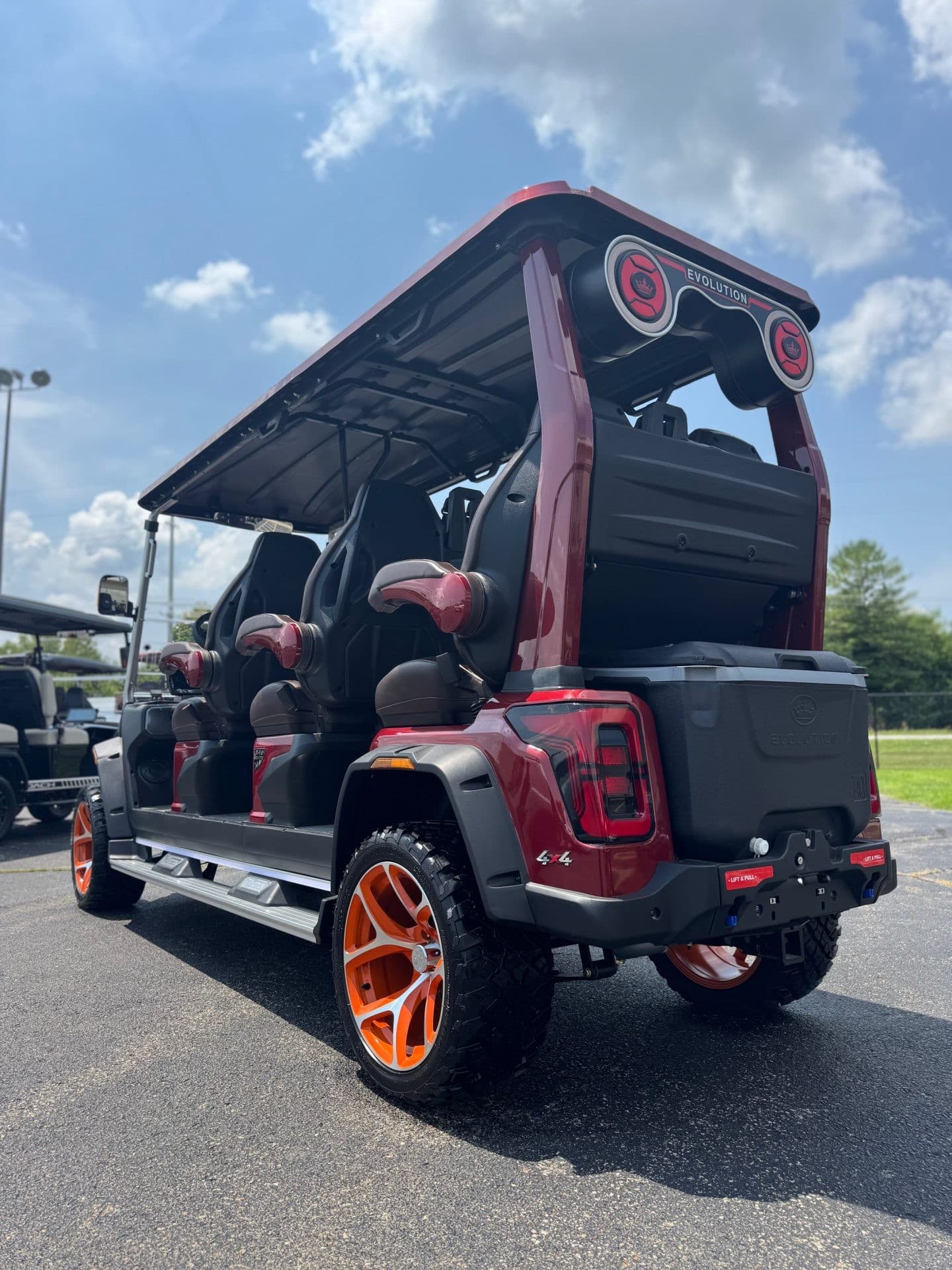 Evolution D6 golf cart, view 4 | Ergon Golf Carts