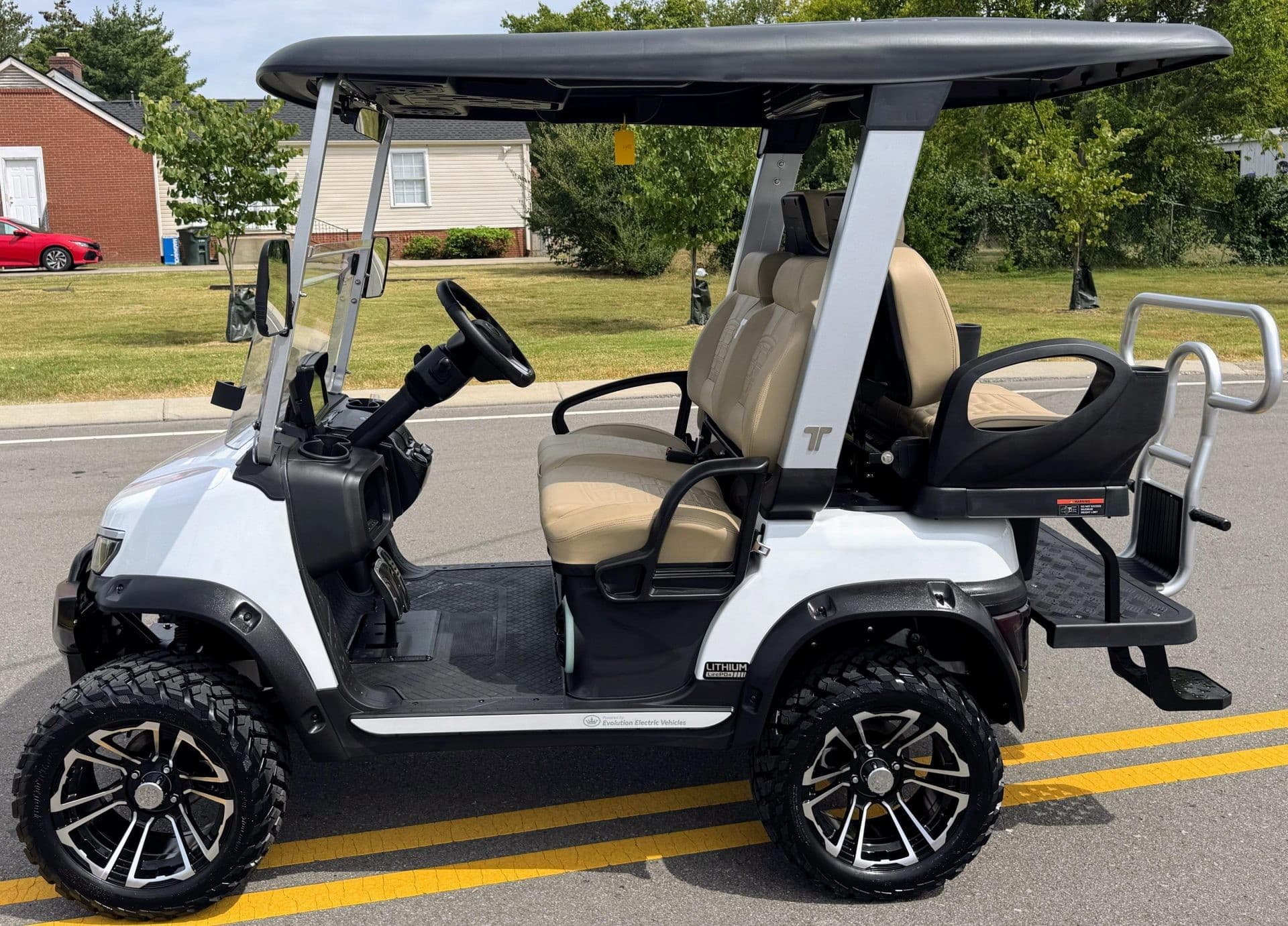 Tara Explorer 22 golf cart, view 3 | Ergon Golf Carts