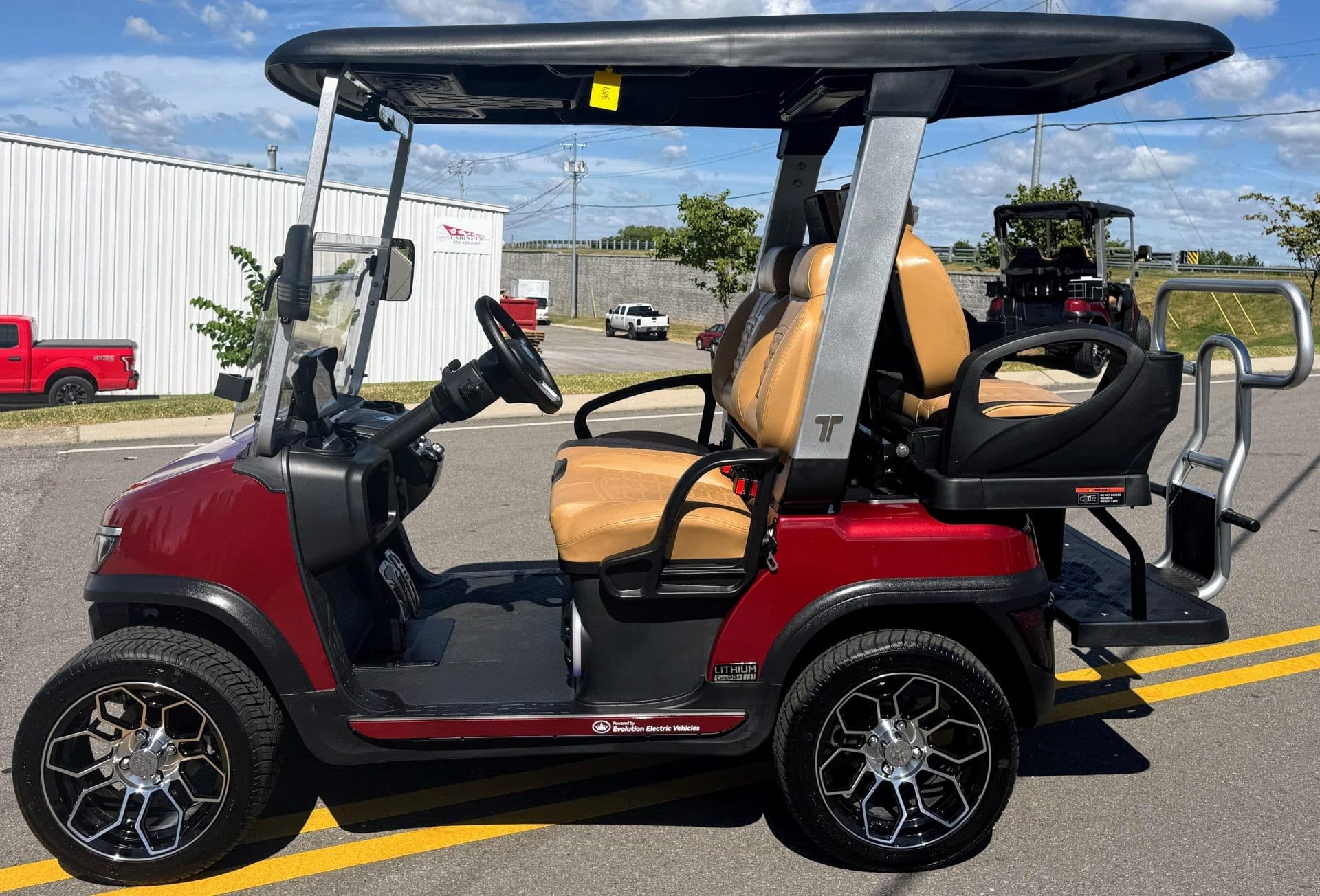 Tara Roadster 22 golf cart, view 3 | Ergon Golf Carts