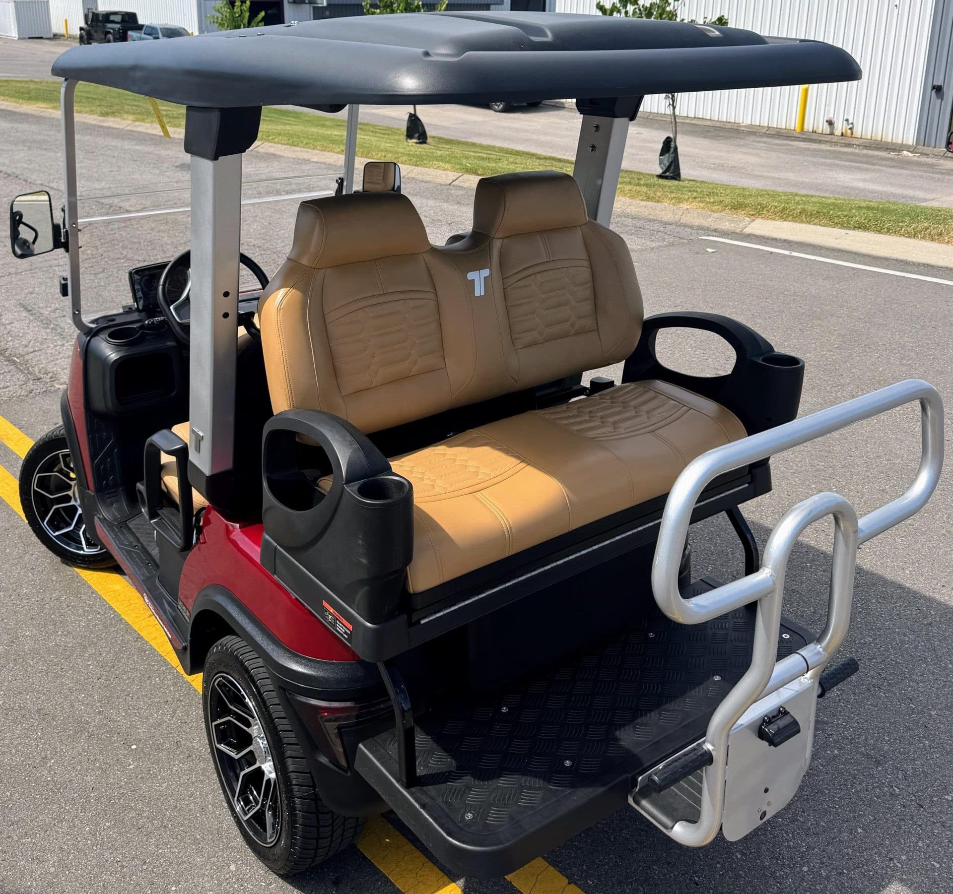 Tara Roadster 22 golf cart, view 4 | Ergon Golf Carts