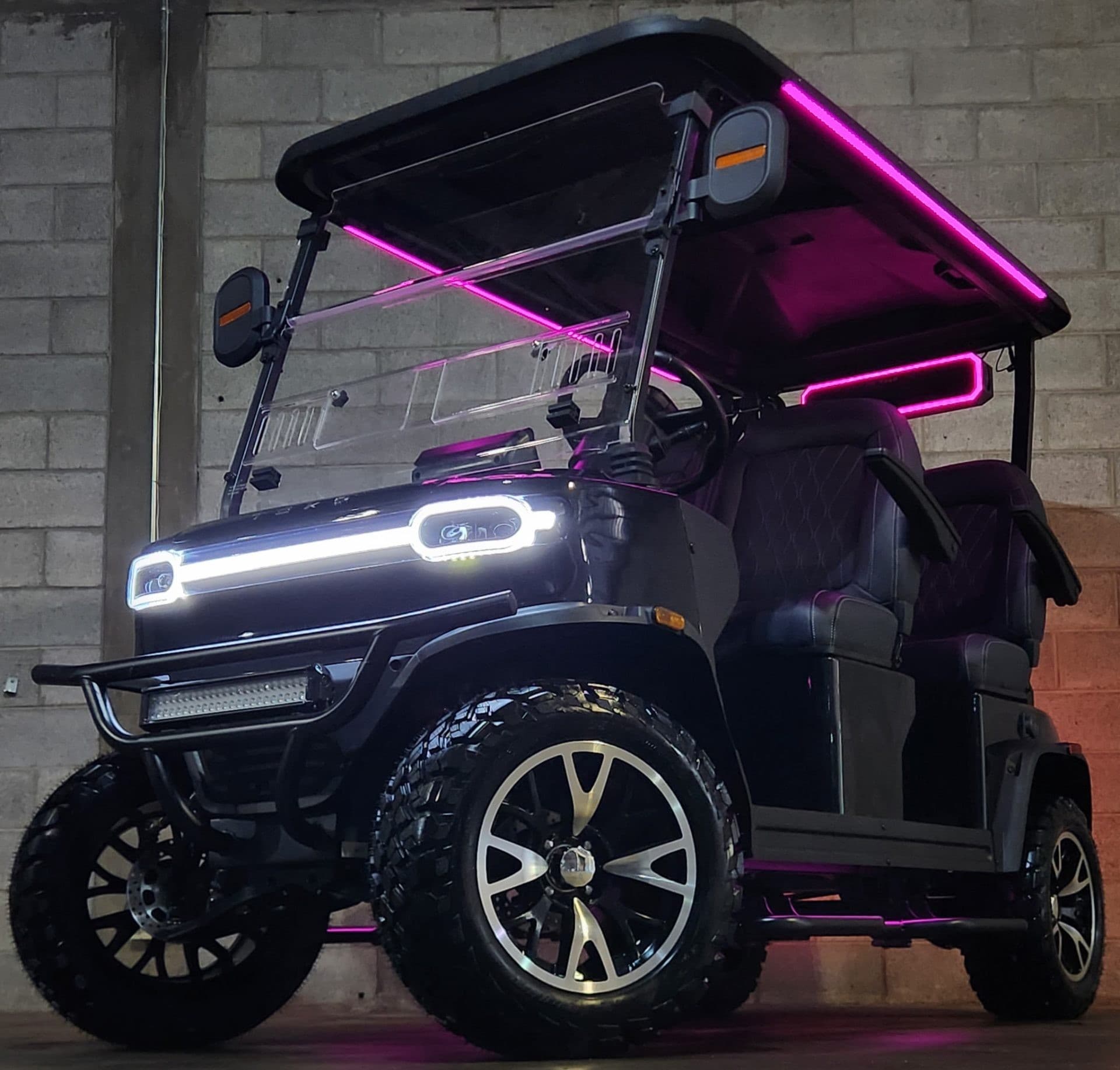 Teko EV Trophy golf cart | Ergon Golf Carts